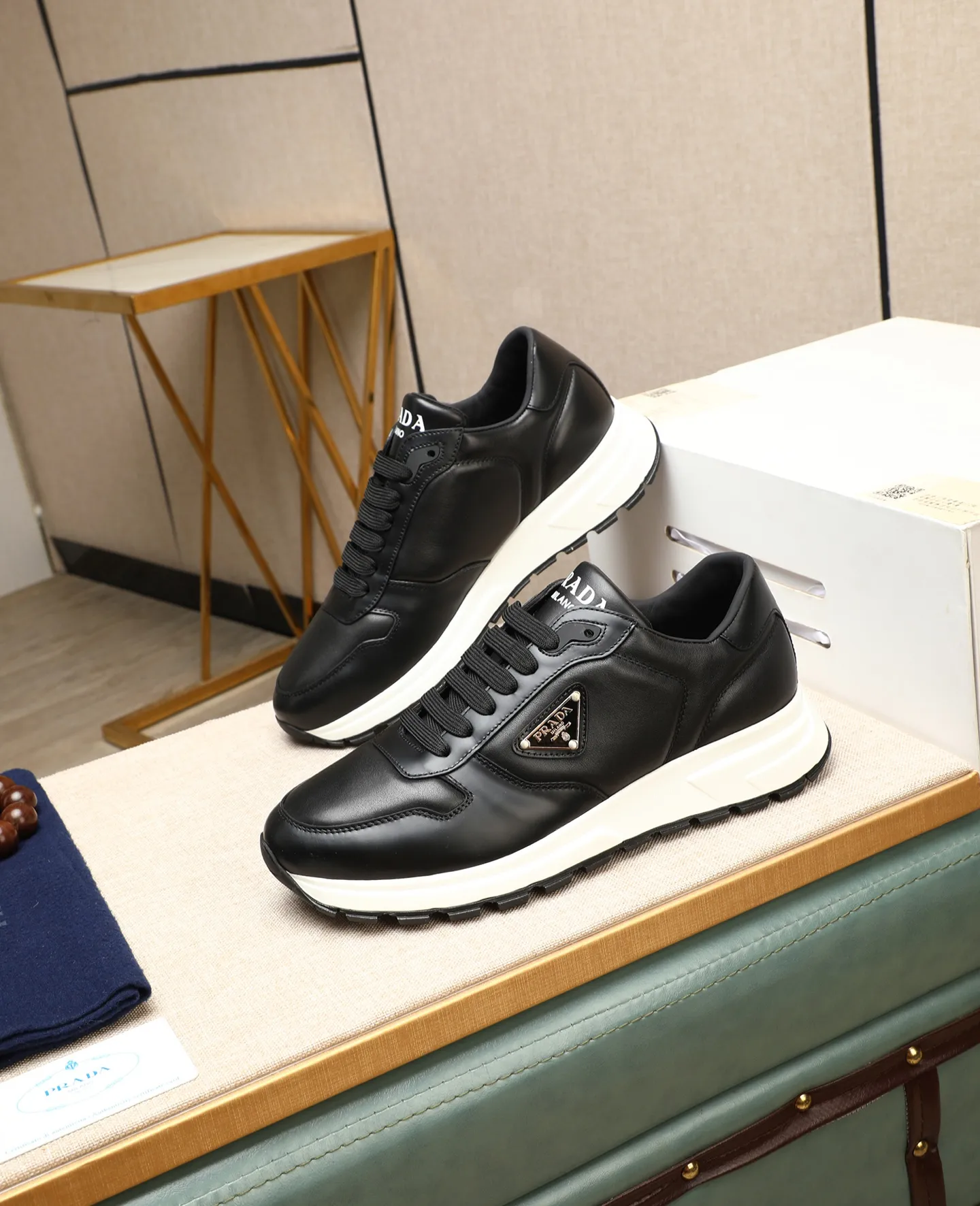 Men's shoes 💰540 🌹🌹[PRADA—Prada] 2025 latest model 🙈original replica! 👟👟👟Available here. The workmanship is top-notch. The upper is made from Italy. 🇮🇹Imported first-layer cowhide. ❗️Breathable genuine leather lining @Suitable for travel. The original version has an enlarged engraved sole, making it suitable for all kinds of travels, showing low-key luxury. Let quality speak for itself. Color: Size: 38-45